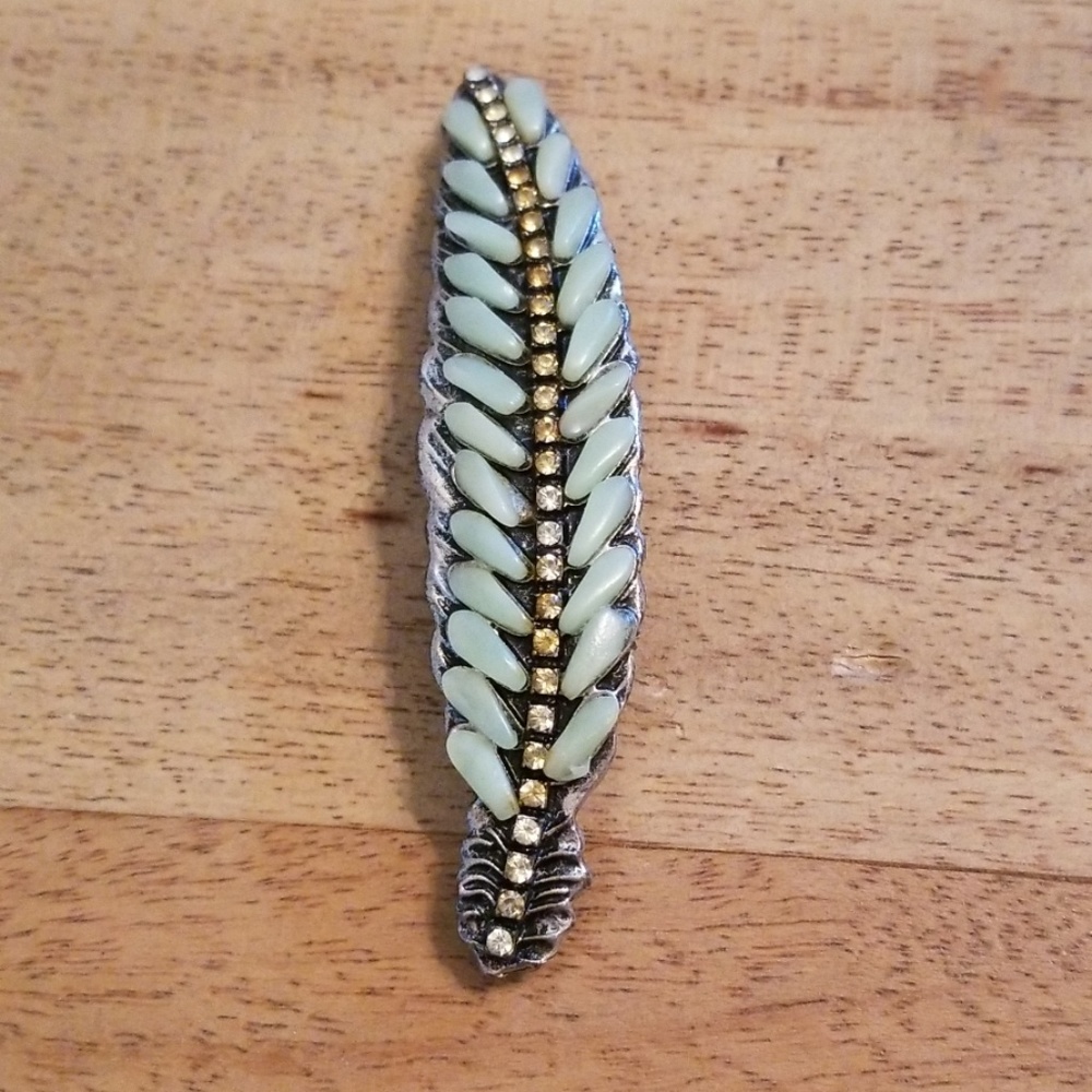 Hair clip.  NWOT